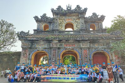 THAM QUAN HỌC TẬP “TÌM VỀ CÁC ĐỊA CHỈ ĐỎ”