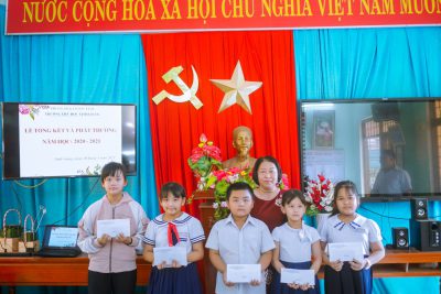 Tổ chức “Lễ Tổng kết và phát thưởng” năm học 2020-2021